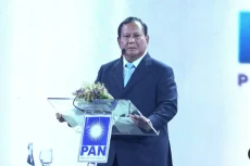 Prabowo Singgung Orang...