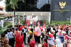 Kobarkan Semangat Nasionalisme,...