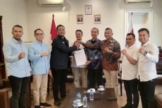 Kantongi Dukungan Perindo,...