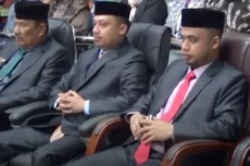 Dilantik Jadi Anggota...