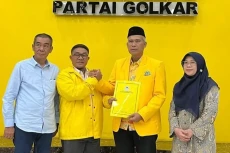 Golkar Usung Uu Saeful...