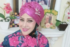 Apa Kabar Elvy Sukaesih?...
