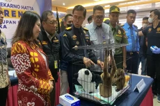 Bea Cukai Bandara Soetta...