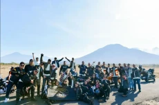 Komunitas Motor Besar...