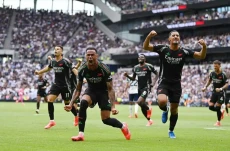 Derby London Utara,...