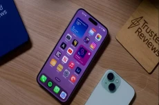 Pakai iOS 18, Baterai...