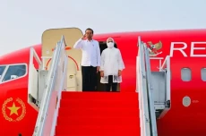 Jokowi Mendarat Perdana...