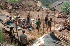 7 Rumah Warga Baduy...