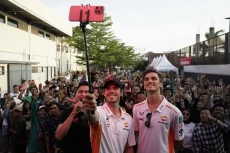 Pembalap Repsol Honda...