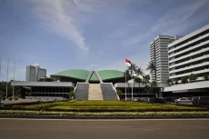 Daftar Lengkap 580 Anggota...