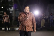 Prabowo Panggil Erick...