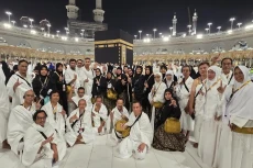 Travel Umrah Garislurus...
