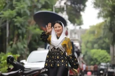 Profil Dyah Roro Esti,...