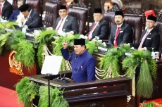 Pidato Perdana Presiden...