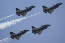 35 Pesawat Militer China...