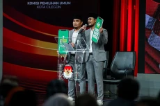 Robinsar-Fajar Siap...