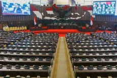 Daftar Gaji dan Tunjangan...