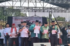 Jelang Pilkada Jakarta,...