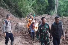 Korban Terakhir Longsor...