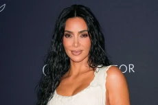 Kim Kardashian Pacaran...