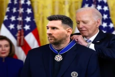 Biden Berikan Presidential...