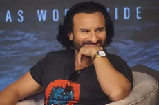 Detik-detik Saif Ali...