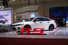 Honda Pertahankan Posisi...