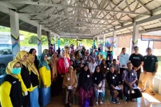 75 Warga Sukabumi Ikuti...