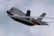 Jet Tempur Siluman F-35...