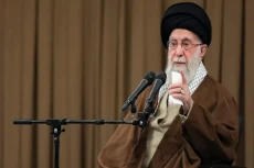 Khamenei Sangkal Iran...