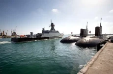 5 Alasan Pangkalan Militer...