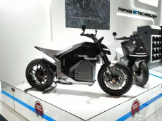 2 Motor yang Tidak Dijual...