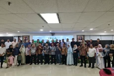 Diperlukan Penarik Gerbong...