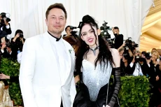 Grimes Minta Elon Musk...