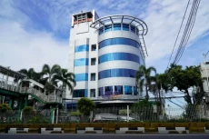 Alat Berat Terbakar,...
