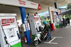 Rakyat Indonesia Rugi...