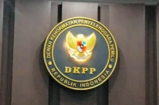 DKPP Pecat 4 Komisioner...