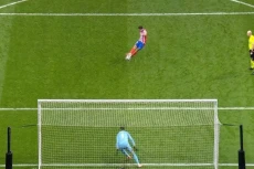 Kenapa Gol Penalti Double...