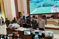 Saksi Lihat Oknum TNI...