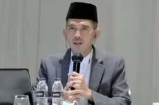 Polemik Gus Fuad Plered,...