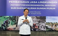 Menteri Lingkungan Hidup...