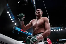 David Benavidez Juara...
