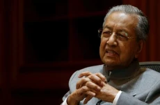 Mahathir Mohamad: Bangsa...