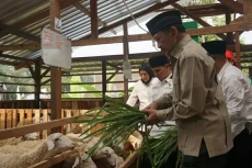 Entaskan Kemiskinan,...