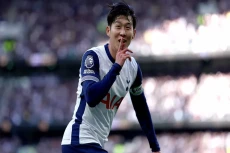 Berapa Gaji Son Heung-Min...