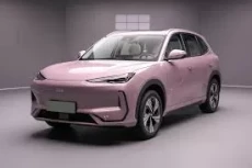 Geely Luncurkan Varian...