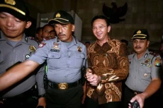 Ahok Datangi Bareskrim...