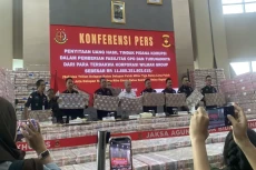 Kejagung: Uang Rp11,8...