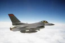 Jet Tempur F-16 AS Cegat...