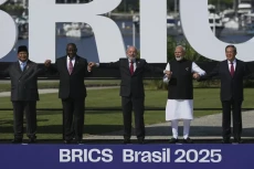 BRICS Desak Perubahan...